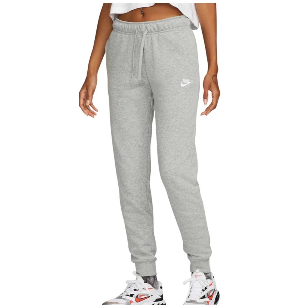 NIKE Sportswear Club Gray Fleece Sweatpant Joggers Size M